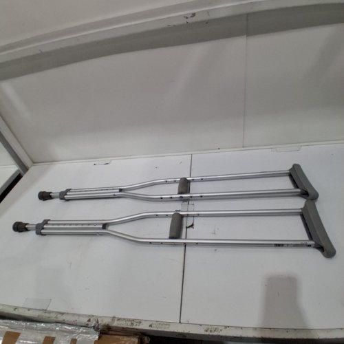 MEDLINE GUARDIAN STANDARD ADJUSTABLE CRUTCHES - 5.2FT TO 5.10FT - UP TO 300LB - ALUMINUM (MODEL: MDSV80535LFH) image 2