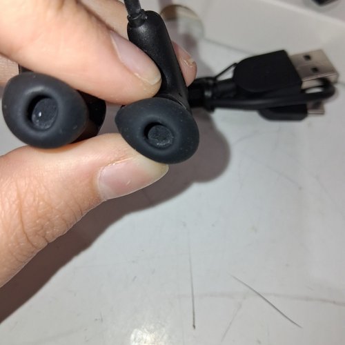 ONN. WIRELESS BLUETOOTH IN-EAR NECKBAND HEADPHONES WITH ACTIVE NOISE CANCELLING, AMBIENT SOUND AND CONVERSATION MODES - BLACK - (MODEL: 00194346005239) image 4