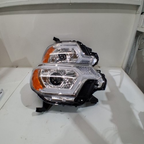 2PC SWITCHBACK SEQUENTIAL LED BAR PROJECTOR LEFT AND RIGHT HEADLIGHTS - FITS TOYOTA TACOMA MODELS - CLEAR/BLACK image 2