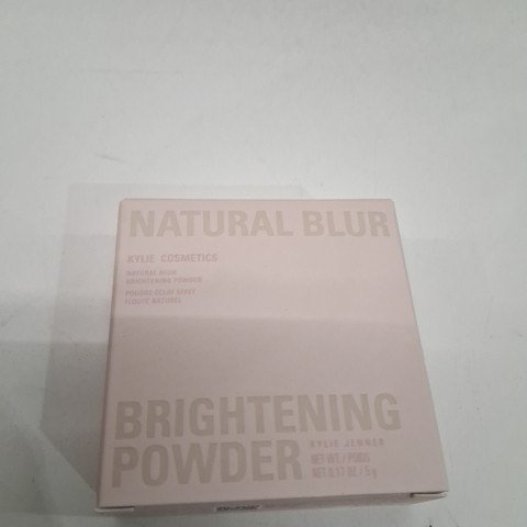 KYLIE COSMETICS NATURAL BLUR BRIGHTENING POWDER - 100 TRANSLUCENT - 5G image 2