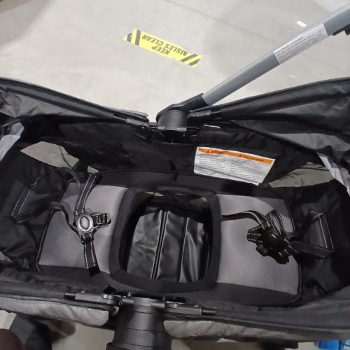SAFETY 1ST SUMMIT WAGON STROLLER - 120LBS MAX - HIGHSTREET - MODEL:01241CHAY image 4