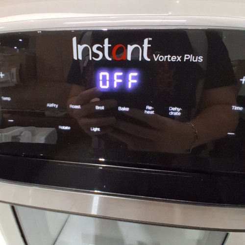 INSTANT POT VORTEX PLUS 7-IN-1 AIR FRYER OVEN WITH ROTISSERIE BASKET - 10QT - SILVER/BLACK (MODEL: VORTEX PLUS 10) image 2