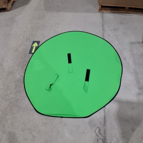 PORTABLE GREEN SCREEN CHAIR BACKDROP - 57" - GREEN image 3