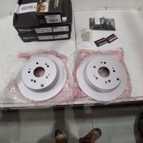 POWER STOP REAR BRAKE ROTOR & CERAMIC BRAKE PAD REPLACEMENT KIT FOR 2005-2016 HONDA CR-V/2010-2018 ACURA RDX (MODEL: JBR1158EVC / 17-1086) image 5