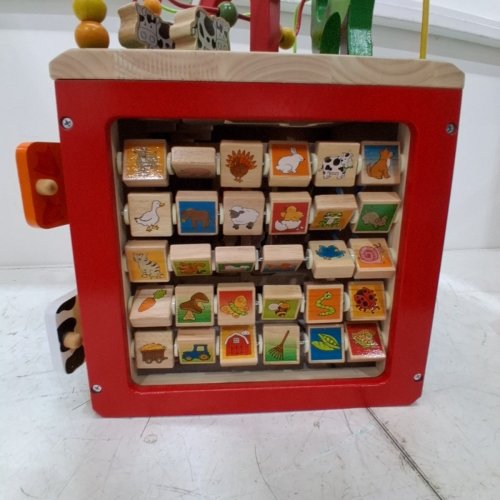 BATTAT WOODEN FARM-THEMED EDUCATIONAL ACTIVITY CUBE - AGES 1+ (MODEL: BT2599) image 4