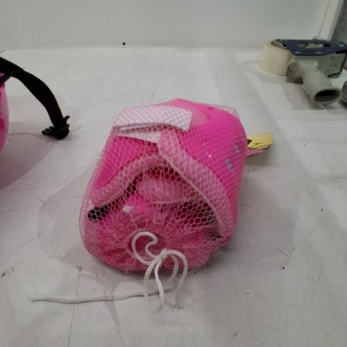 7PC KID'S HELMET AND PROTECTIVE PADS GEAR SET - PINK image 3