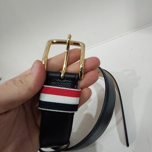 MENS THOM BROWNE PEBBLE GRAIN LEATHER BELT WITH RWB LOOP - 35 MM - SIZE 95 - BLACK (STYLE: MCX039A-001B-001-95) image 4
