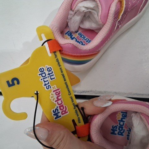 GIRL'S MS. RACHEL BY STRIDE RITE SNEAKER - SIZE 5 - PINK image 3