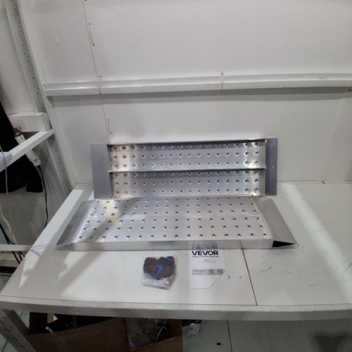 VEVOR HEAVY DUTY ALUMINUM TRAILER RAMPS WITH ANTI SLIP PLATES - 39" X 12" - SILVER - (MODEL: HXQCPD2J39*12) image 2