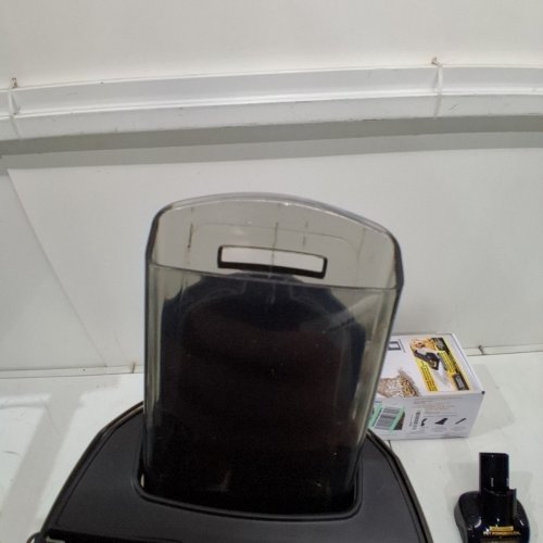SHARK HANDHELD CORDLESS ULTRA CYCLONE VACUUM - 100W - BLACK/GOLD (MODEL: CH951C) image 4