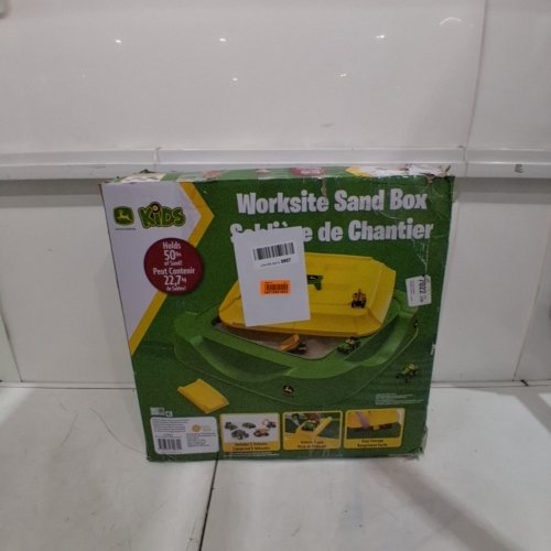 JOHN DEERE KIDS WORKSITE SANDBOX WITH COVER - 34" X 34" X 9" - GREEN/YELLOW (MODEL: 570972) image 6