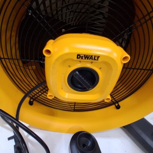 DEWALT FLOOR FAN, 360° ADJUSTABLE TILTING AIRFLOW FAN, 3-SPEED 4000 CFM MAX - YELLOW BLACK (MODEL:DXF1616/ 9631000) image 5