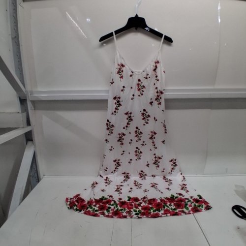 WOMEN'S FLORAL SLIP DRESS - EXTRA LARGE - WHITE/ RED FLORAL PRINT image 2