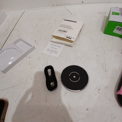 WIRELESS CHARGING PAD - 30W; 3-8 MM TRANSMISSION DISTANCE - BLACK image 5