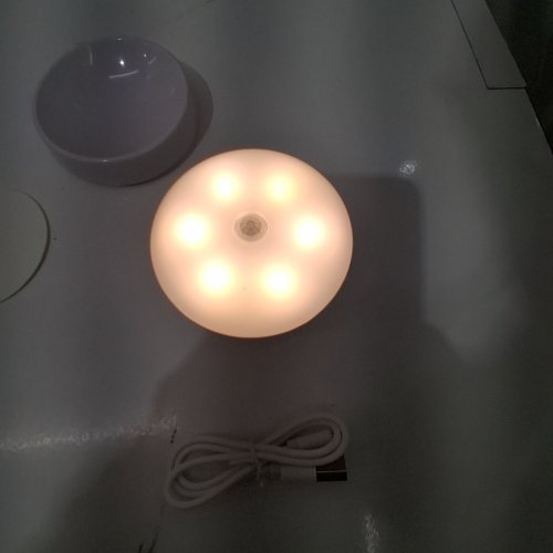 360° ROTATING MOTION SENSOR PUCK LIGHT - WARM WHITE image 2