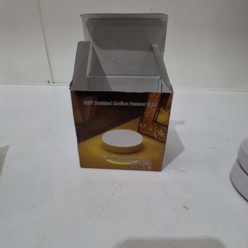 360° ROTATING MOTION SENSOR PUCK LIGHT - WARM WHITE image 3