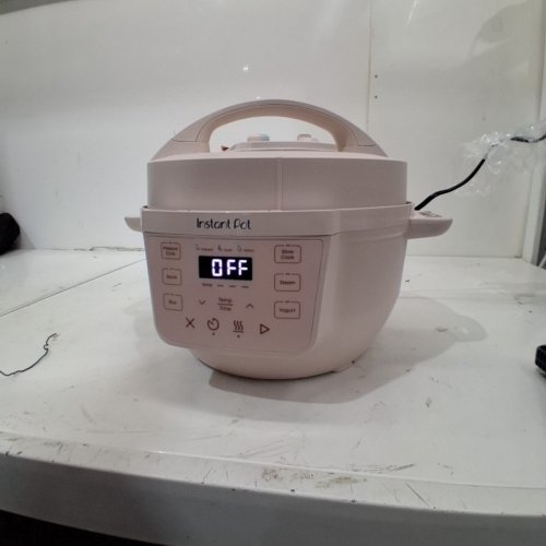 INSTANT POT 7-IN-1 RIO MINI MULTI-COOKER WITH PRESSURE COOK, SLOW COOK, SAUTÉ, STEAM, RICE MAKER, YOGURT MAKER & WARMER - 4QT - ROSEWATER PINK (MODEL: RIPC41-RE) image 3