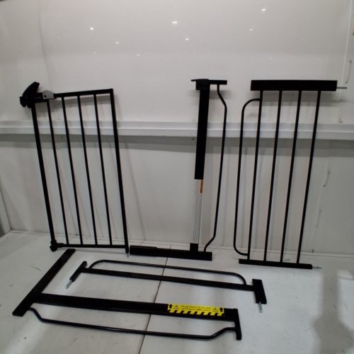 REGALO EASY STEP ADJUSTABLE EXTRA WIDE METAL SAFETY GATE, 30" X 29" - 49" - BLACK (MODEL: 1164EBDS) image 2