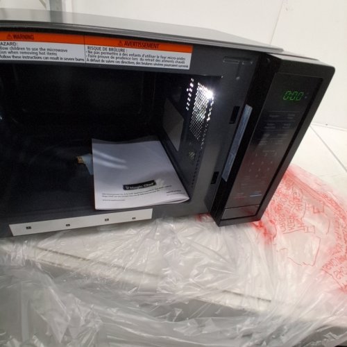 MAGIC CHEF COUNTERTOP MICROWAVE - 0.9 CU. FT, 900W, 120V - BLACK (MODEL: MC99MBF) image 2