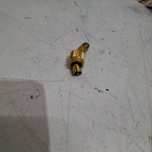 YELLOW JACKET 45 DEGREE MALE FLARE WITH SCHRADER CORE IN MALE END - 5/16" FEMALE QC - 1/4" MALE FL - BRASS (MODEL : 19173) image 4