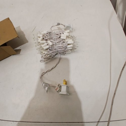 FGEDECORJOIE ULTRA BRIGHT LIGHTS FOR INDOOR/OUTDOOR - 100 LIGHTS - CLEAR WHITE image 3