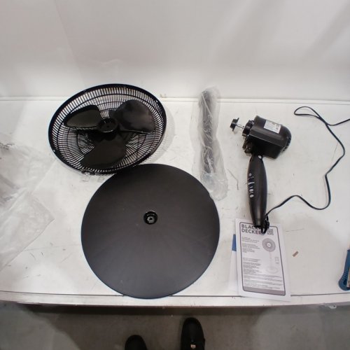 BLACK + DECKER STAND FAN WITH REMOTE - 16" DIAMETER - BLACK (MODEL: BFSR16B-01) image 4