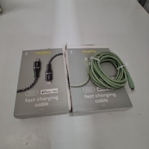 2PC ASSORTED HEYDAY FAST CHARGING LIGHTNING TO USB-C CABLES - 4FT/6FT - BRAIDED BLACK/RIBBED SOFT GREEN image 3