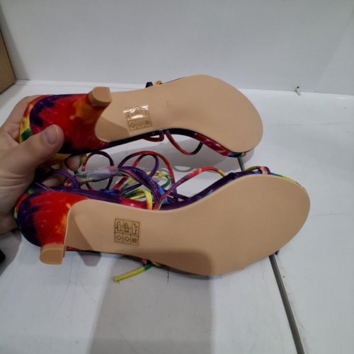 ALLEGRA K STRAPPY HEELED SANDALS - SIZE 8.5 - MULTICOLOR image 4
