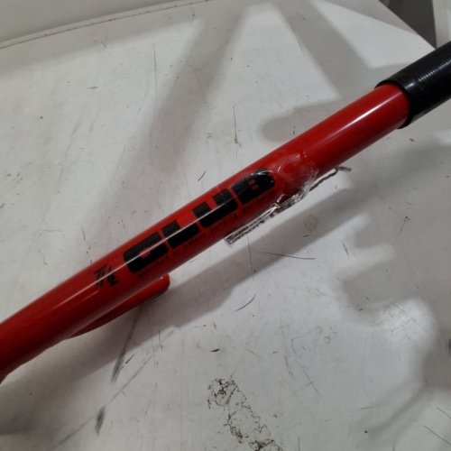 WINNER INTERNATIONAL THE CLUB BASIC ANTI CAR THEFT STEERING WHEEL LOCK - STEEL ALLOY - RED image 4