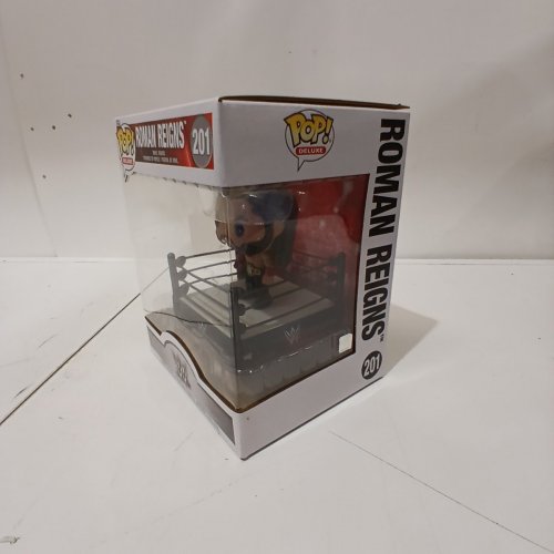 FUNKO POP! DELUXE WWE ROMAN REIGNS VINYL FIGURE #201 image 4