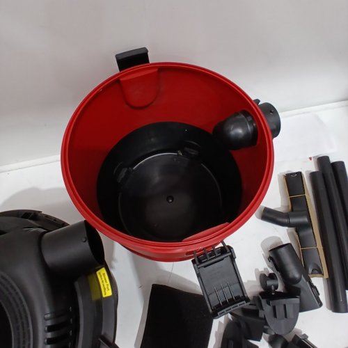 VACMASTER WET/DRY SHOP VACUUM WITH POWERFUL SUCTION AND DETACHABLE BLOWER- 1-1/4 " HOSE - 6GAL - 8HP - RED/BLACK - (MODEL: VBVB611PF 1011) image 4