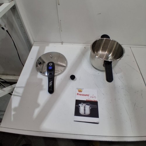 VERKA STAINLESS STEEL STEAM PRESSURE COOKER - 5L - SILVER image 2