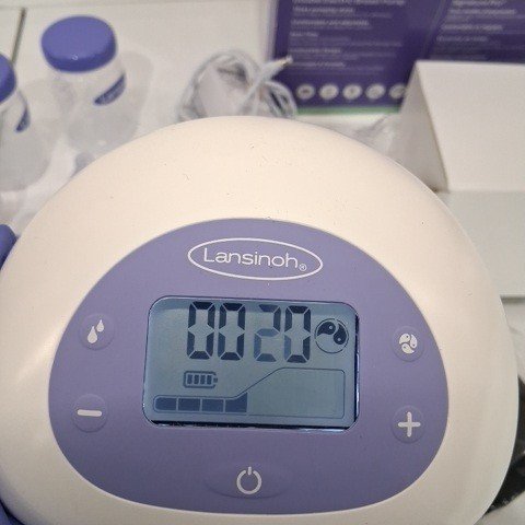 LANSINOH SIGNATURE PRO PORTABLE DOUBLE ELECTRIC BREAST PUMP WITH LCD SCREEN | 3 POWER MODES, FLANGES, 2 BOTTLES - PURPLE/WHITE (MODEL: 44677-0530-90) image 3