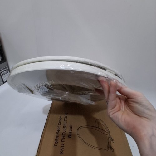 GARVEE SOFT CLOSE ELONGATED TOILET SEAT - 18.8" - BISCUIT (MODEL: PHO_0R8L7DG8) image 4
