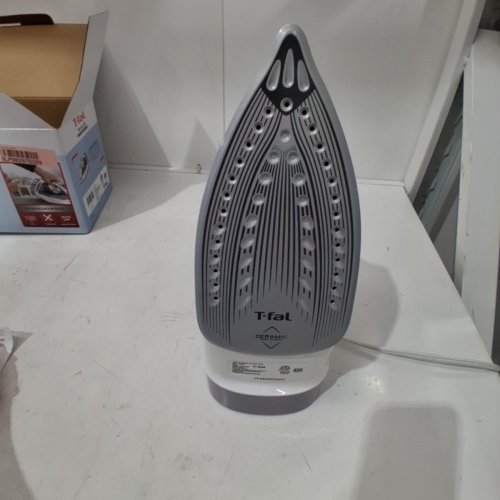 T-FAL VIRTUO 30 STEAM IRON WITH RETRACTABLE CORD - 1500W - VIOLET/WHITE (MODEL: FV2C80U0) image 4