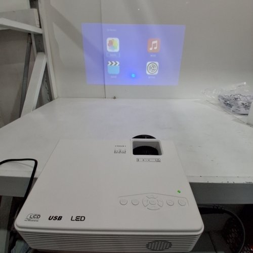 EOKEIY PROFESSIONAL MINI VIDEO PROJECTOR WITH SCREEN - WHITE (MODEL: HI-04) image 2