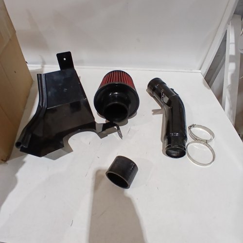 K&N COLD AIR INTAKE SYSTEM AND HEAT SHIELD - FOR LANDROVER DISCOVERY I 89-93 - BLACK/RED (MODEL: G0057) image 2