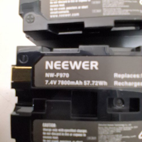 4PK NEEWER RECHARGEABLE CAMERA BATTERIES - 7.4 V 7800 MAH 57.72WH (MODEL: NW-F970) image 2