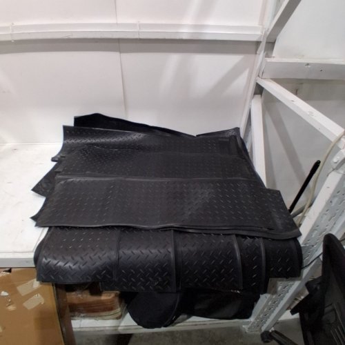 15PK SPURTAR RUBBER STAIR TREADS - 9.5" X 35" - BLACK image 2