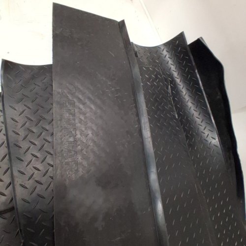 15PK SPURTAR RUBBER STAIR TREADS - 9.5" X 35" - BLACK image 3