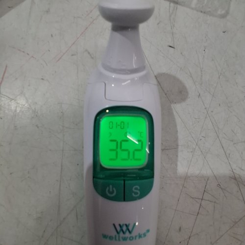 WELLWORKS INFRARED 3-IN-1 THERMOMETER - WHITE / GREEN (MODEL: DET-215) image 2