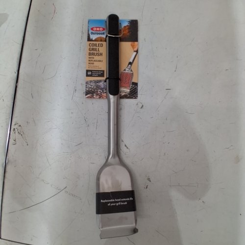OXO COILED GRILL BRUSH WITH REPLACEABLE HEAD image 2