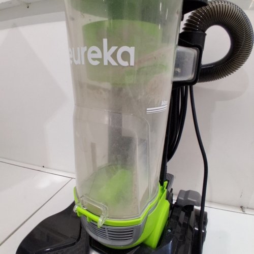 EUREKA AIRSPEED ULTRA-LIGHTWEIGHT COMPACT BAGLESS UPRIGHT VACUUM CLEANER - GREEN/BLACK (MODEL: NEU100C) image 4