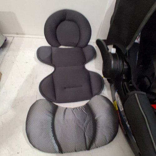 GRACO SNUGRIDE 35 LITE LX INFANT CAR SEAT - 4-35LBS CAPACITY - GOTHAM FASHION BLACK/GREY (MODEL: 2143034) image 4