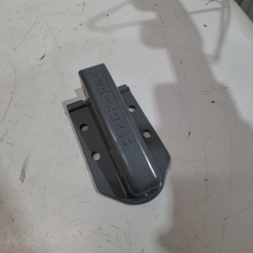 BRIKON SERIES 4 CAST IRON BODIES 3/8" GRADE 8 BOLT - 6" X 3" - GREY image 3