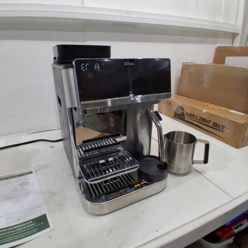 NINJA AUTOBARISTA FULLY AUTOMATIC ESPRESSO MACHINE - STAINLESS STEEL (MODEL: AE1001C) image 4