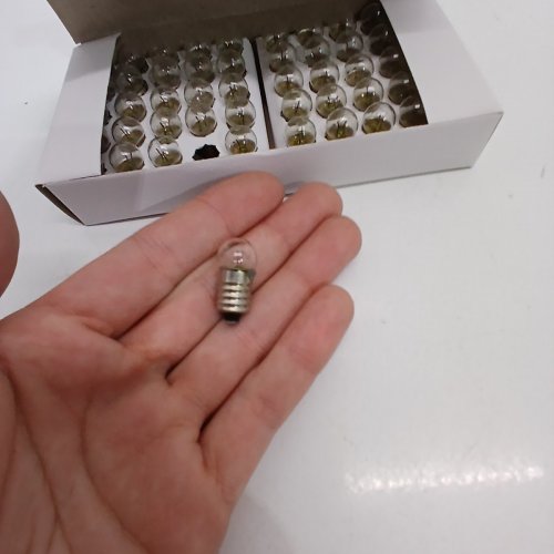 100PK MINIATURE SCREW E10 BASE LIGHT BULBS FOR ELECTRICAL SCIENECE EXPERIMENTS - 3.8 V image 4