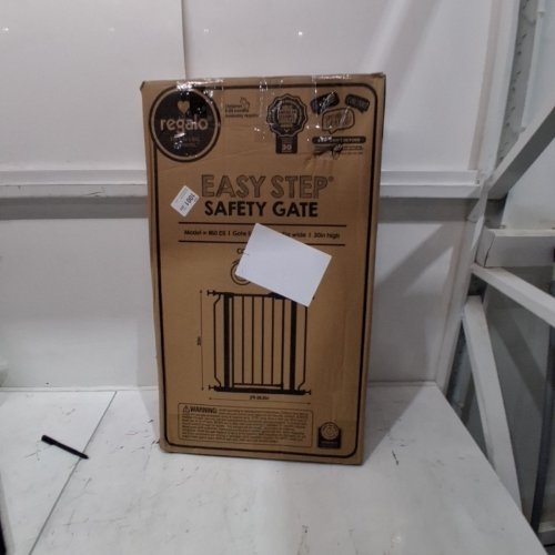 REGALO EASY STEP SAFETY GATE - 29"- 38.5" - WHITE (MODEL: 1160-DS) image 3