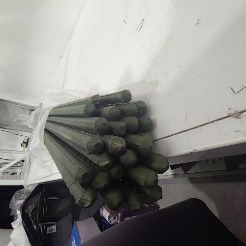 25PK PLASTIC COATED STEEL GARDEN STAKES - 6FT - GREEN image 3