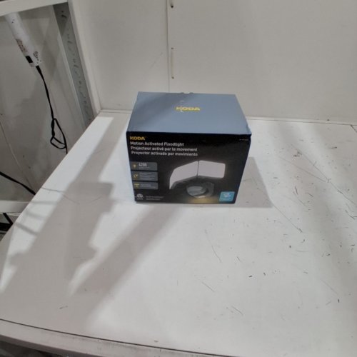 KODA LED MOTION ACTIVATED SECURITY LIGHT WITH NIGHTLIGHT - 240° SENSOR - 70FT RANGE - 4200LM - WHITE (MODEL: 1806206) image 2